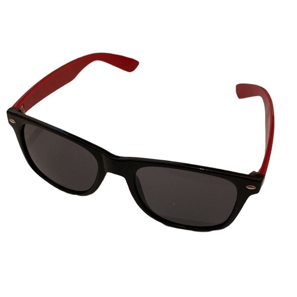 Sefton Play House sunglasses in very good condition.